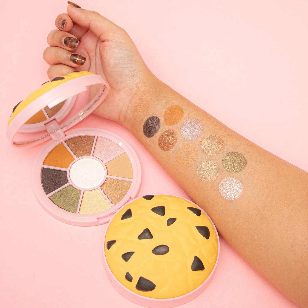Revolution Chocolate Chip Cookie Shadow Palette